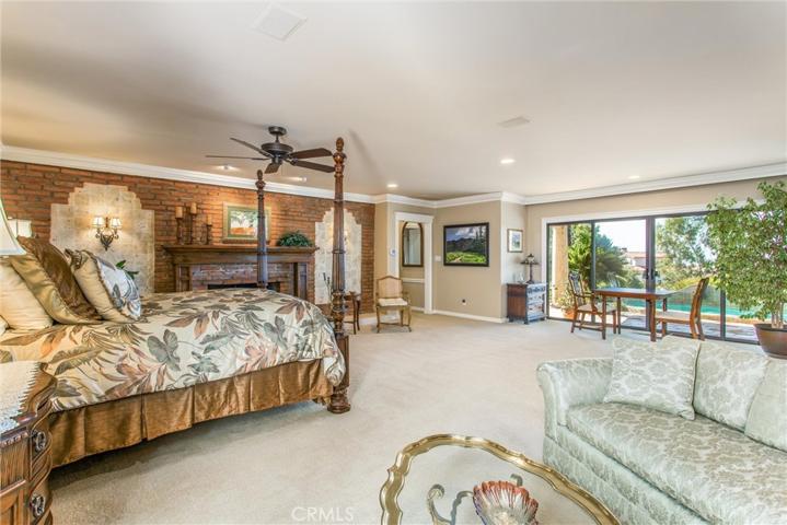 2010 Vinton Way, Redlands, California 92373