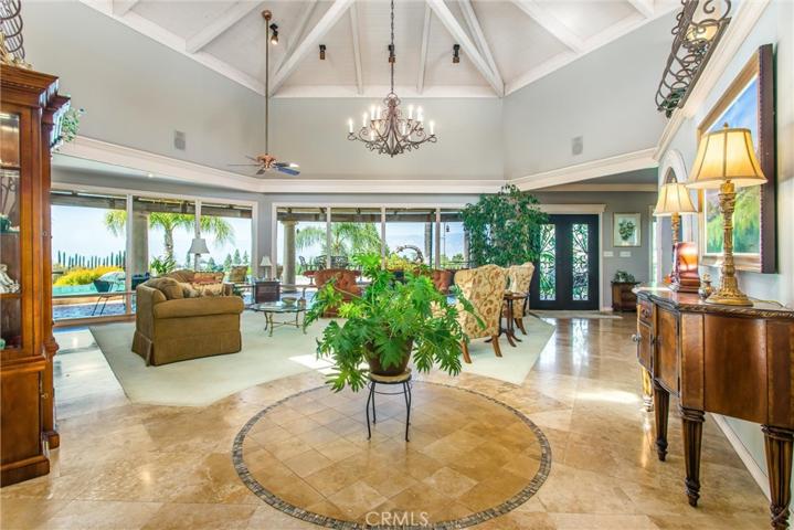 2010 Vinton Way, Redlands, California 92373