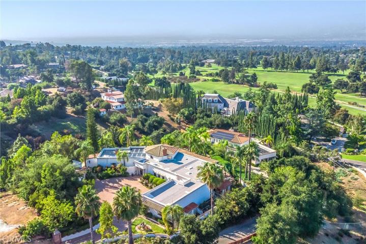 2010 Vinton Way, Redlands, California 92373