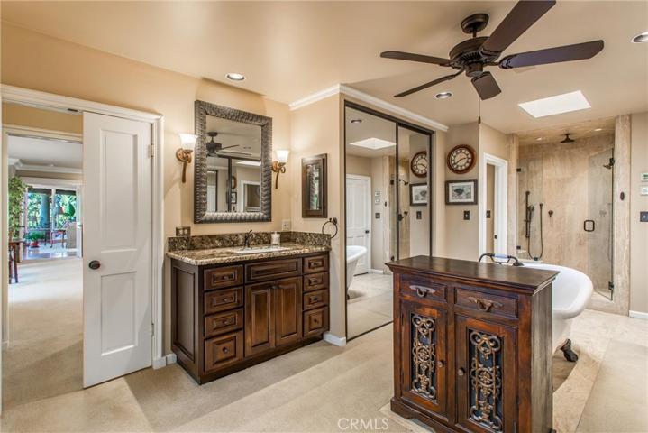 2010 Vinton Way, Redlands, California 92373