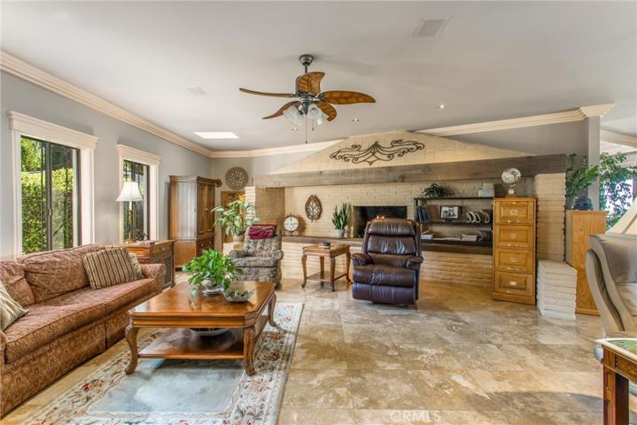 2010 Vinton Way, Redlands, California 92373