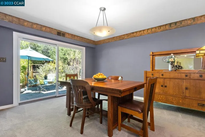 21 Donna Maria Way, Orinda, California 94563
