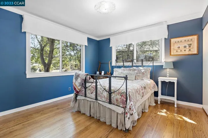 21 Donna Maria Way, Orinda, California 94563