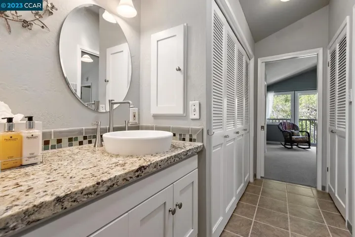 21 Donna Maria Way, Orinda, California 94563