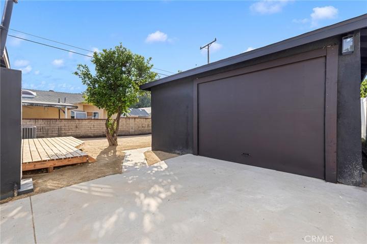 1115 Orange Grove Avenue, San Fernando, California 91340