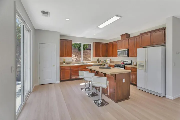 1067 Muir Creek Drive, Pittsburg, California 94565