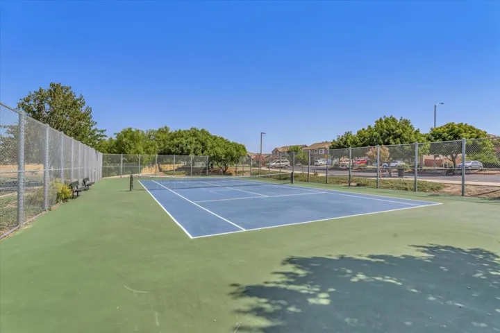 1067 Muir Creek Drive, Pittsburg, California 94565