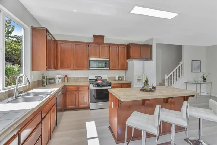 1067 Muir Creek Drive, Pittsburg, California 94565