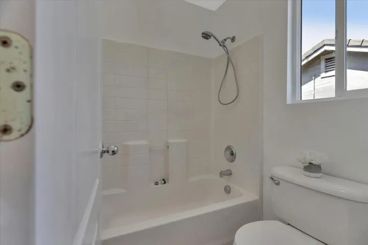 1067 Muir Creek Drive, Pittsburg, California 94565