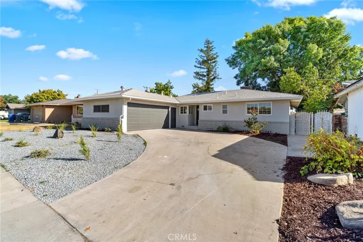 4018 E Garland Avenue, Fresno, California 93726