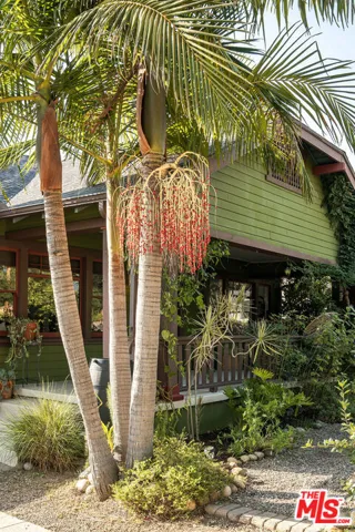 135 N San Marino Avenue, Pasadena, California 91107