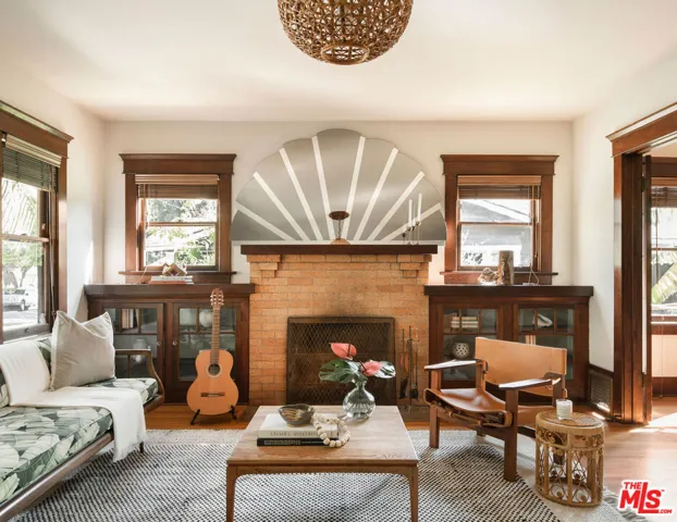 135 N San Marino Avenue, Pasadena, California 91107