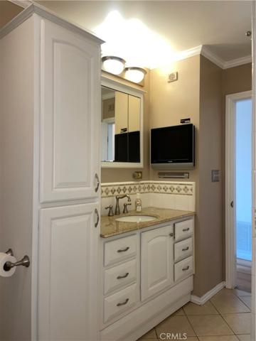 2158 W Pacific Avenue, Anaheim, California 92804