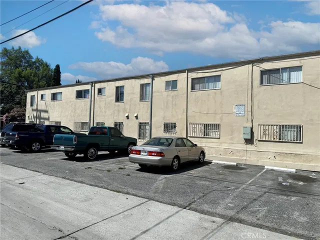 477 E South Street, Long Beach, California 90805