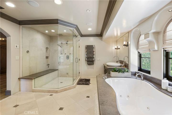 4255 Country Club Drive, Long Beach, California 90807
