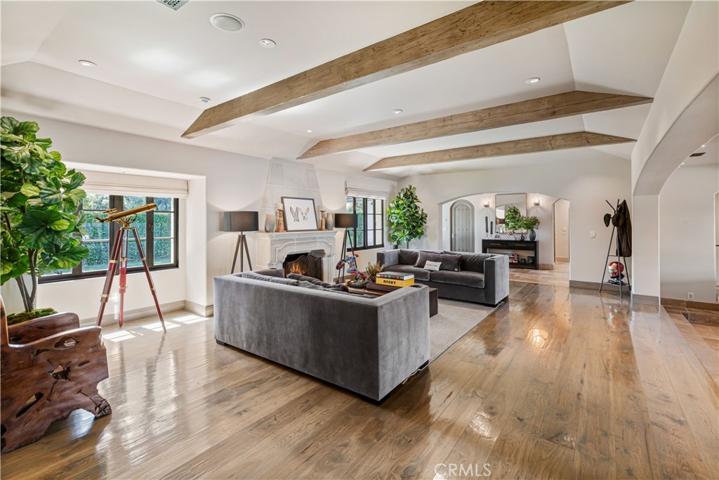 4255 Country Club Drive, Long Beach, California 90807