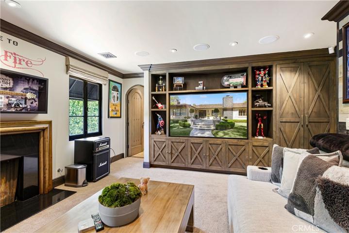 4255 Country Club Drive, Long Beach, California 90807