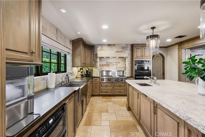 4255 Country Club Drive, Long Beach, California 90807