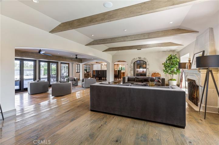 4255 Country Club Drive, Long Beach, California 90807
