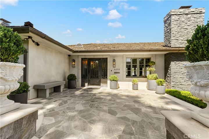 4255 Country Club Drive, Long Beach, California 90807