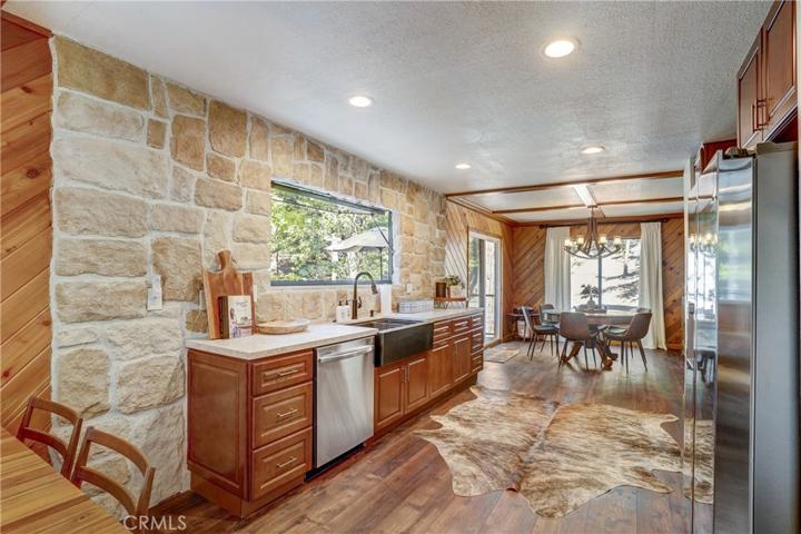 27470 Cedarwood Drive, Lake Arrowhead, California 92352