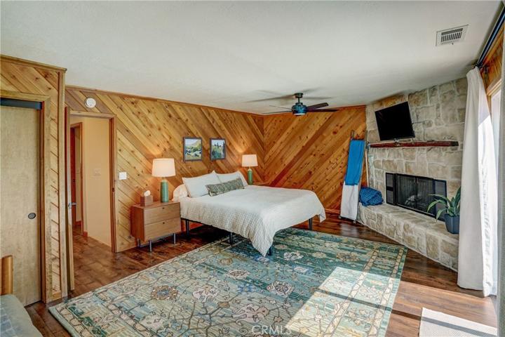 27470 Cedarwood Drive, Lake Arrowhead, California 92352