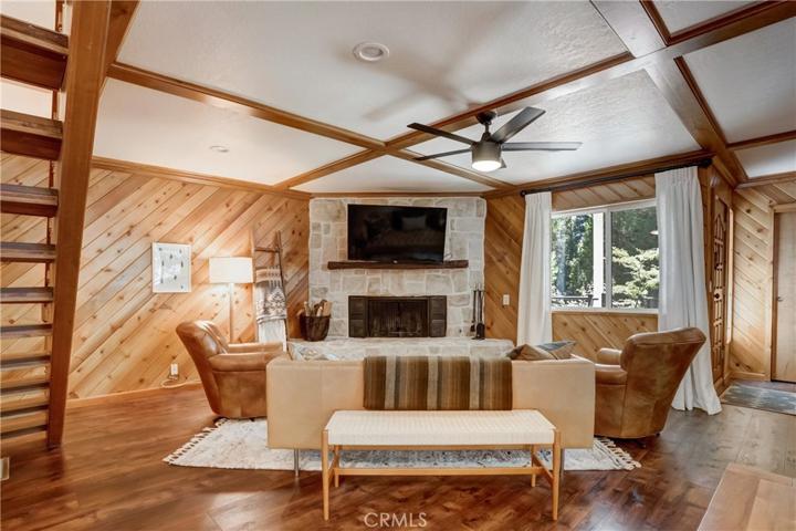 27470 Cedarwood Drive, Lake Arrowhead, California 92352