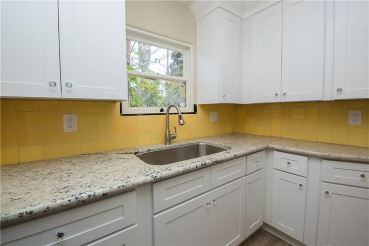 711 W 6th Street Unit 5, Corona, California 92882