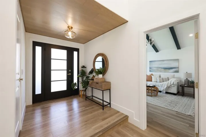 6243 Camino Corto, San Diego, California 92120