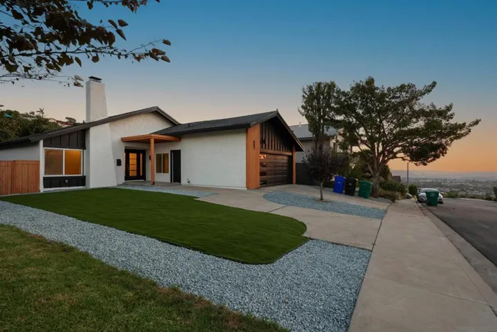 6243 Camino Corto, San Diego, California 92120