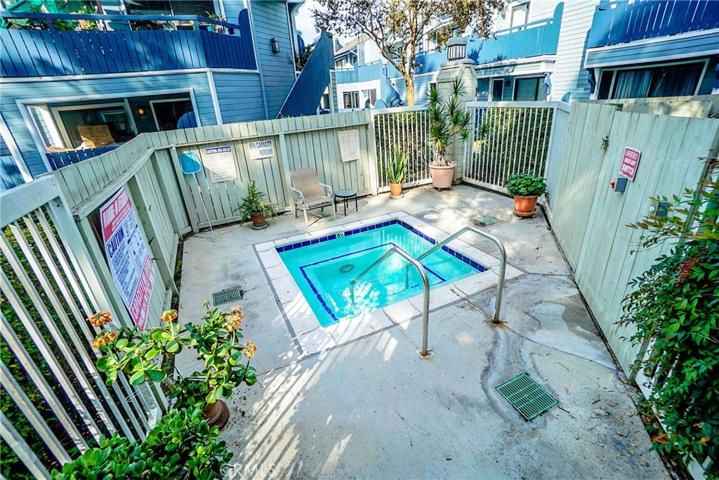 7324 Quill Dr Unit 44, Downey, California 90242