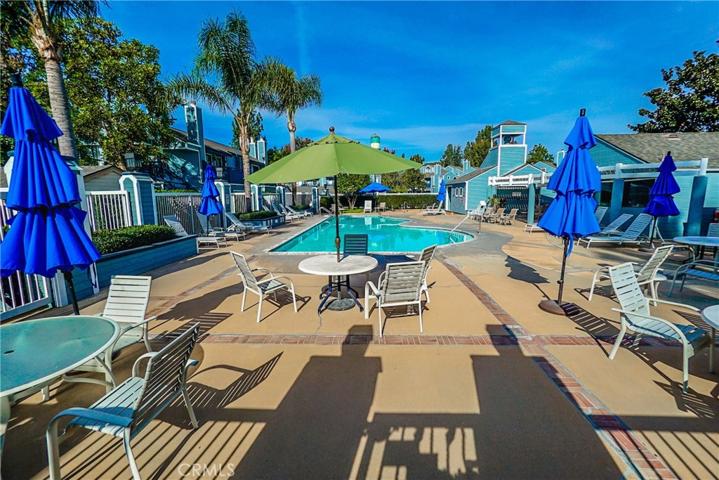 7324 Quill Dr Unit 44, Downey, California 90242