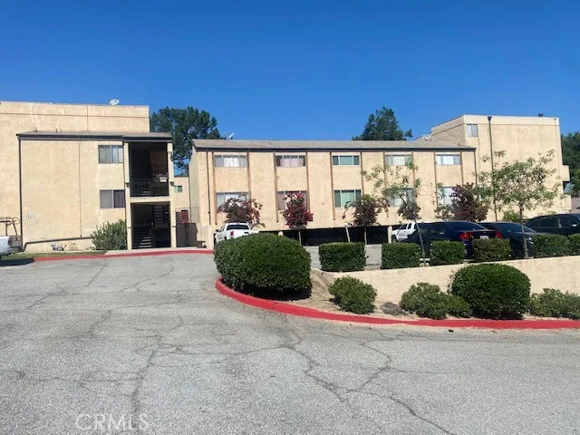 1725 Neil Armstrong Street Unit 113, Montebello, California 90640