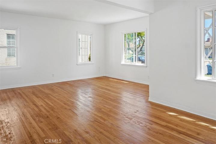 Living room - facing away from dining area