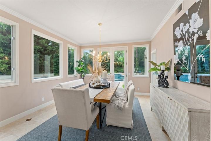 Formal dining room