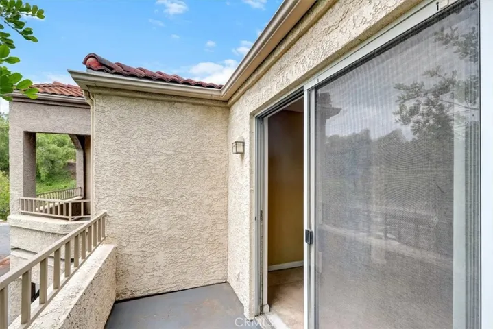 1965 Las Colinas Circle Unit 308, Corona, California 92879