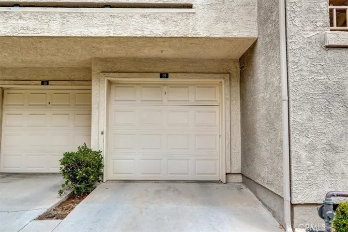 Garage #19