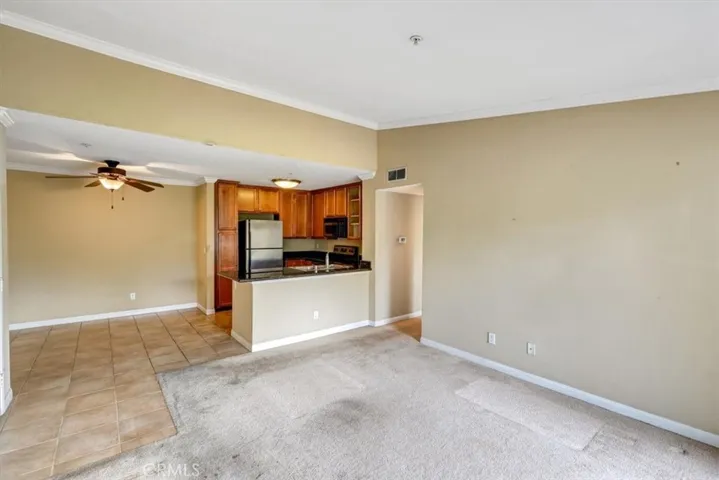 1965 Las Colinas Circle Unit 308, Corona, California 92879
