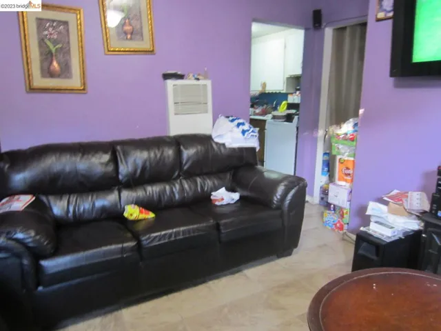 715 Louisiana Street, Oakland, California 94603