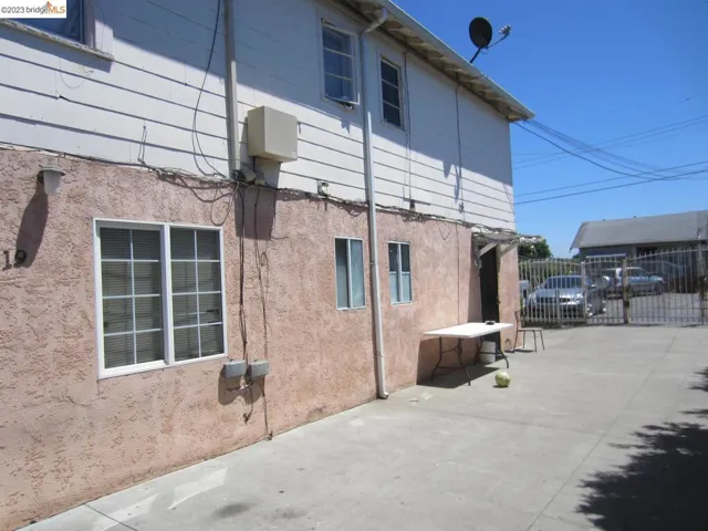 715 Louisiana Street, Oakland, California 94603
