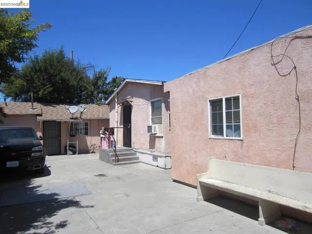 715 Louisiana Street, Oakland, California 94603