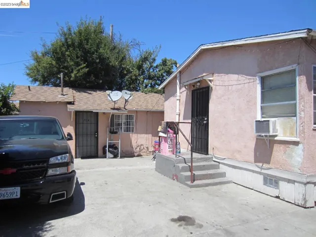 715 Louisiana Street, Oakland, California 94603