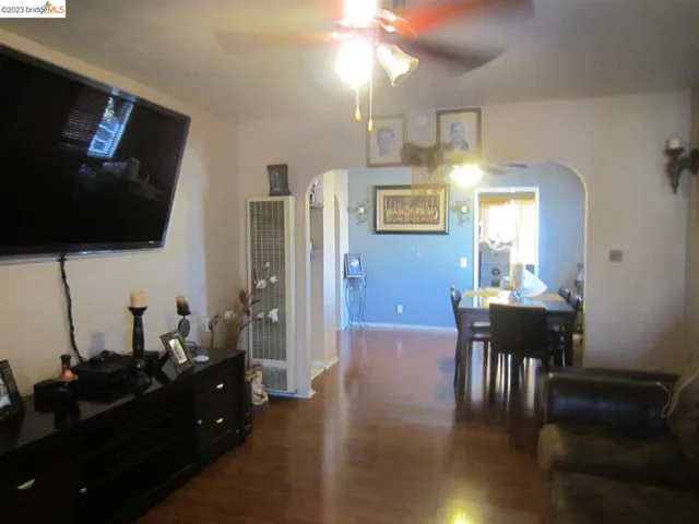 715 Louisiana Street, Oakland, California 94603