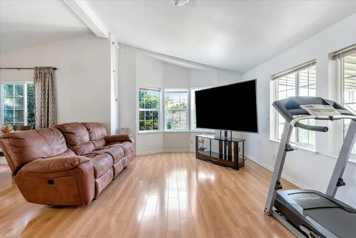 2900 Fairview Road, Hollister, California 95023