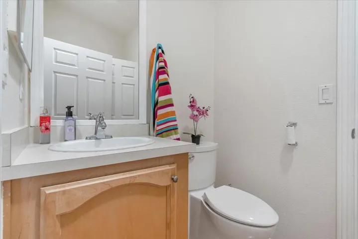 2900 Fairview Road, Hollister, California 95023