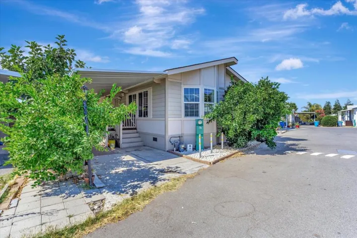2900 Fairview Road, Hollister, California 95023