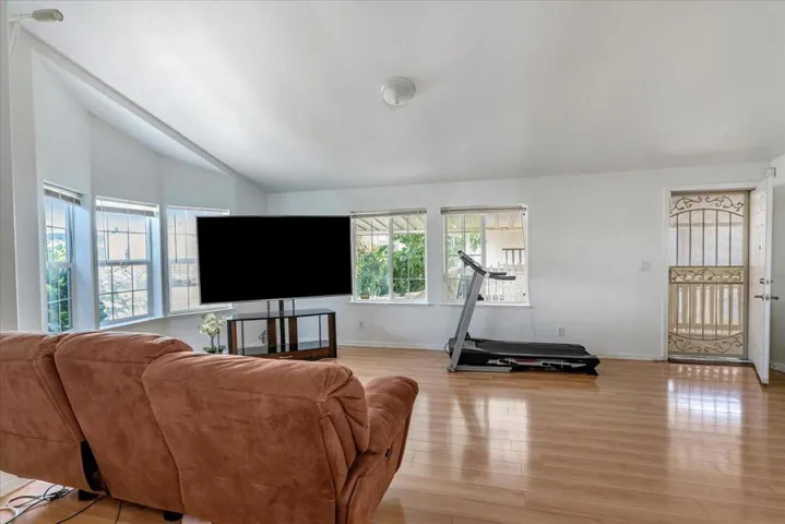 2900 Fairview Road, Hollister, California 95023