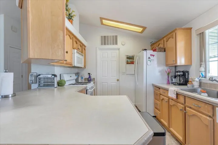 2900 Fairview Road, Hollister, California 95023
