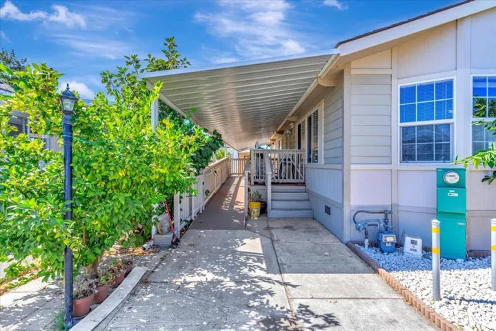 2900 Fairview Road, Hollister, California 95023