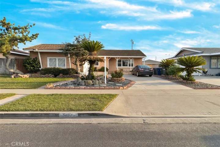 5868 Los Alamos Street, Buena Park, California 90620